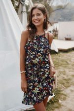 Robe Courte Col Licou